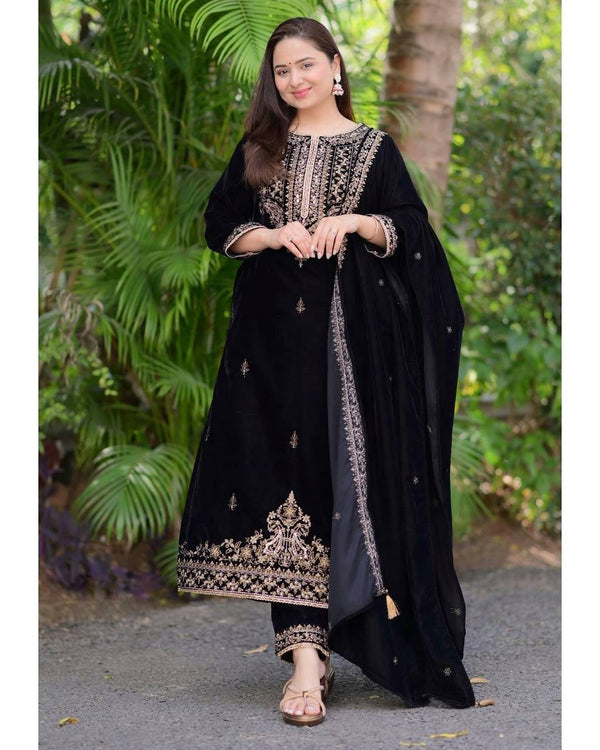 A Royal Affair Defining Elegance with the Velvet Suit Set